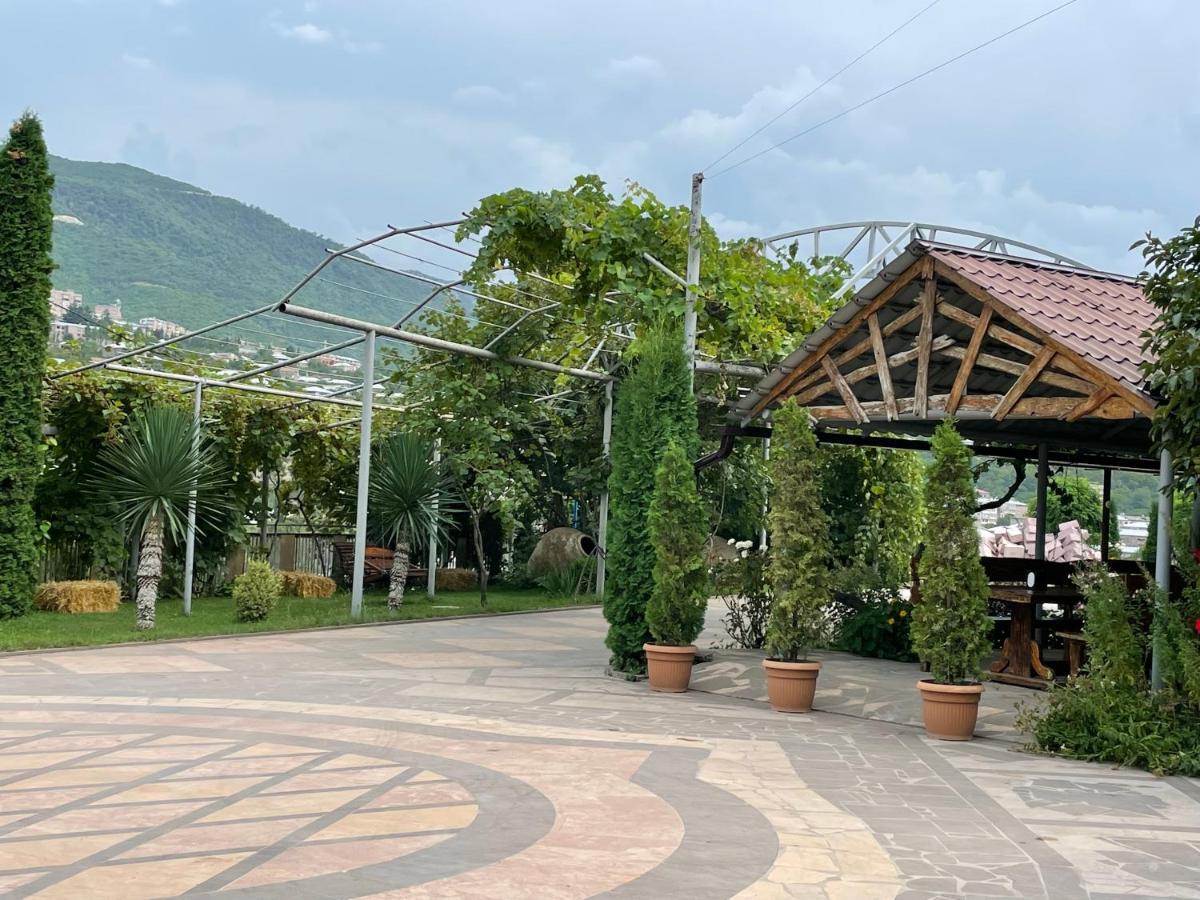 Kamar Hotel Ijevan Εξωτερικό φωτογραφία