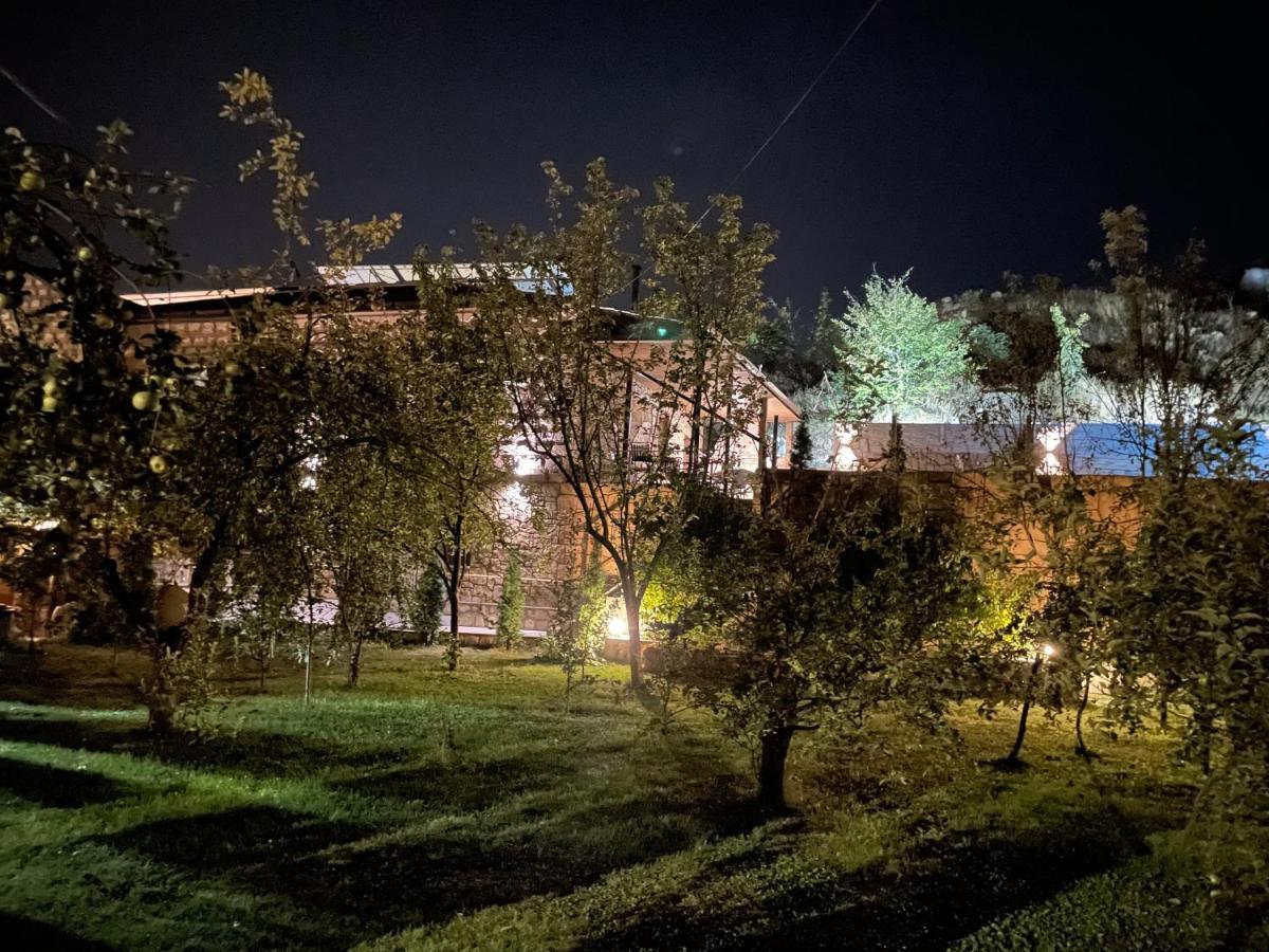Kamar Hotel Ijevan Εξωτερικό φωτογραφία